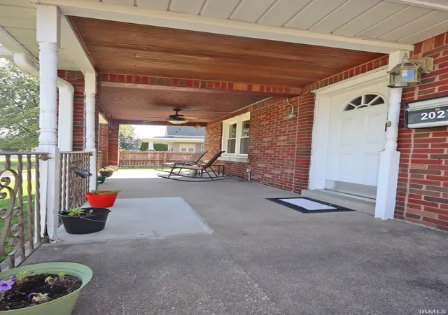 Photo 2 of Manufactured home for sale at 2027 Vogel Rd, Evansville, IN 47711 | MLS# 202635403 | Listing updated on 2026-09-10