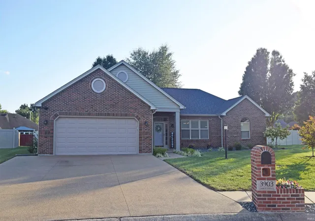 Photo 2 of Sale Pending at 3903 Timber, Evansville, IN 47715 | MLS# 202635405 | Listing updated on 2026-08-28