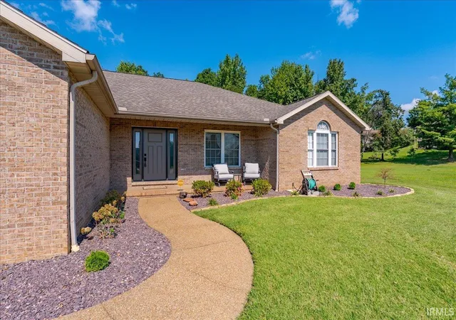 Photo 2 of Sale Pending at 2533 Oak Trail Dr, Newburgh, IN 47630 | MLS# 202635439 | Listing updated on 2026-08-31