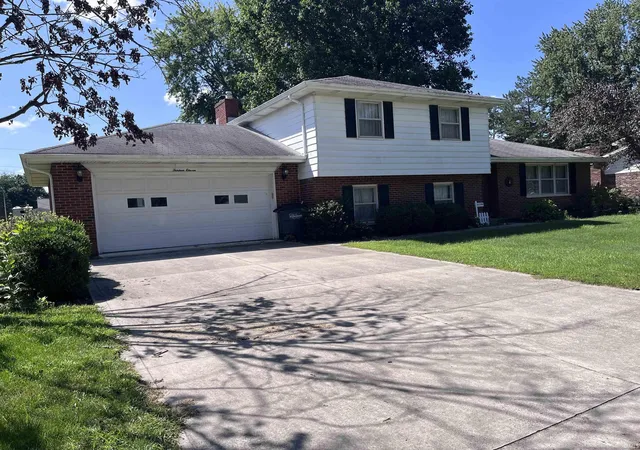 Photo 1 of Manufactured home for sale at 1311 Roberts Dr, Kokomo, IN 46902 | MLS# 202635440 | Listing updated on 2026-10-01