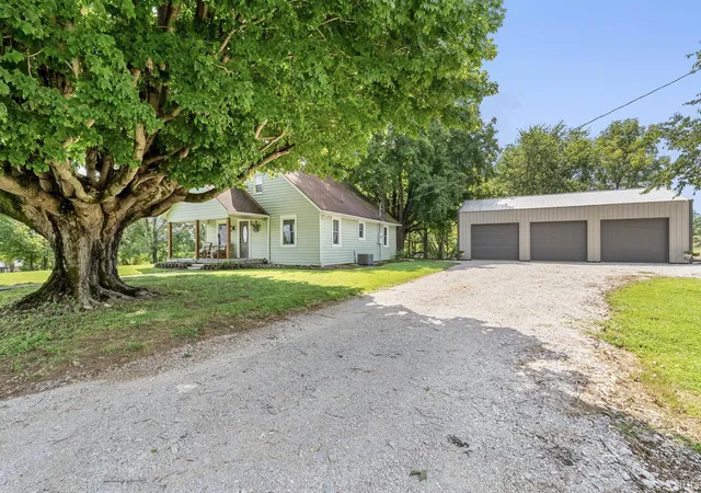 Photo 3 of Manufactured home for sale at 645 W County Road 600 N Road, Orleans, IN 47452 | MLS# 202635441 | Listing updated on 2026-09-08