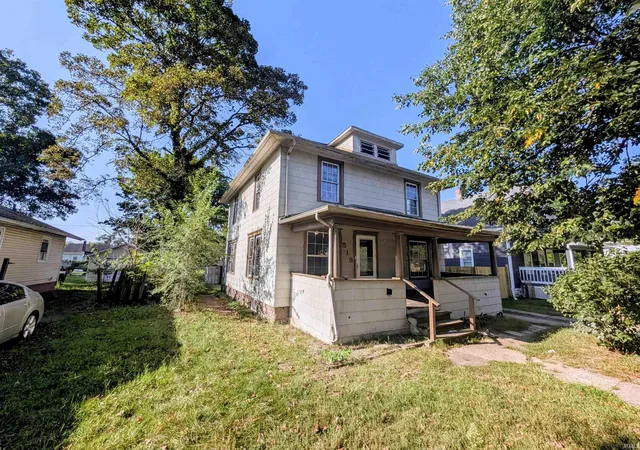 Photo 2 of Sale Pending at 519 W Wolf Ave, Elkhart, IN 46516 | MLS# 202635452 | Listing updated on 2026-09-08