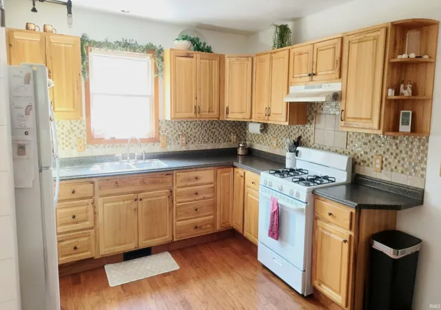 Photo 3 of Manufactured home for sale at 14340 County Road 12, Middlebury, IN 46540 | MLS# 202635455 | Listing updated on 2026-09-16