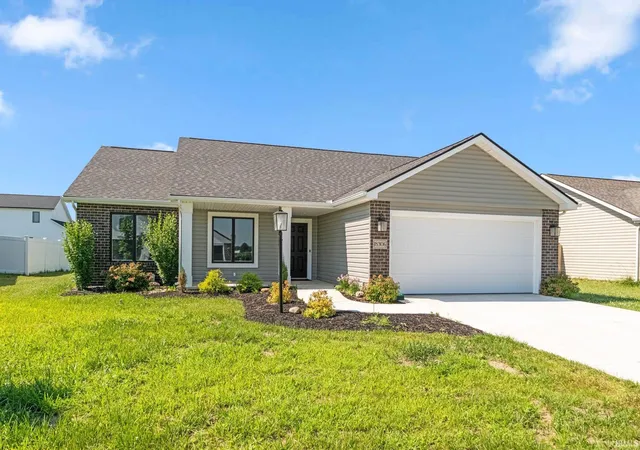 Manufactured home for sale at 18306 Peregrine Dr, New Paris, IN 46553 | MLS# 202635465