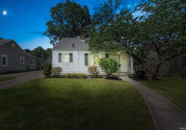 Photo 34 of Sale Pending at 717 Northwood Dr, South Bend, IN 46617 | MLS# 202635500 | Listing updated on 2026-09-09