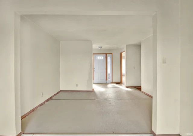Photo 4 of Sale Pending at 3804 Carmelita Blvd, Kokomo, IN 46901 | MLS# 202635501 | Listing updated on 2026-09-04