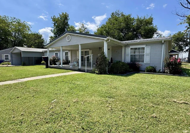 Photo 1 of Manufactured home for sale at 101 S Race St, Princeton, IN 47670 | MLS# 202635512 | Listing updated on 2026-09-24