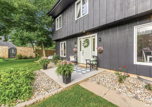 Photo 2 of Sale Pending at 1301 Norwich Ct, South Bend, IN 46614 | MLS# 202635518 | Listing updated on 2026-09-05