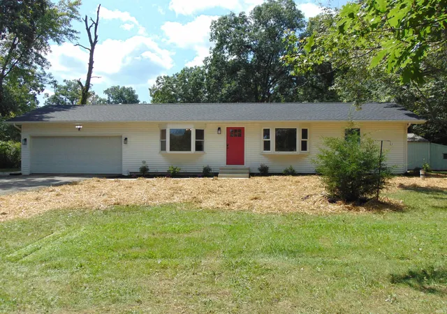 Manufactured home for sale at 8140 Se Jeff Rd, Warren, IN 46792 | MLS# 202635522