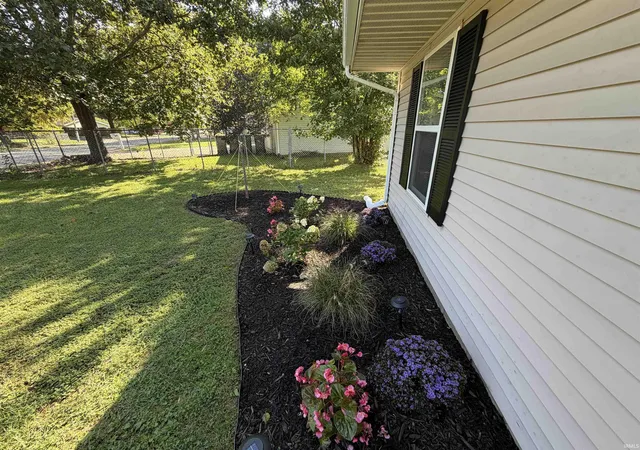 Photo 2 of Manufactured home for sale at 905 W Cardinal Ct, Bloomington, IN 47403 | MLS# 202635524 | Listing updated on 2026-09-08