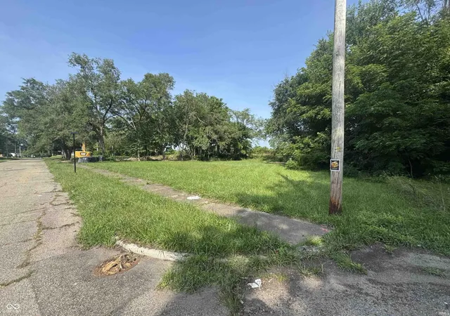Photo 2 of Land for sale at 0 Park Ave, Anderson, IN 46016 | MLS# 202635525 | Listing updated on 2026-08-28