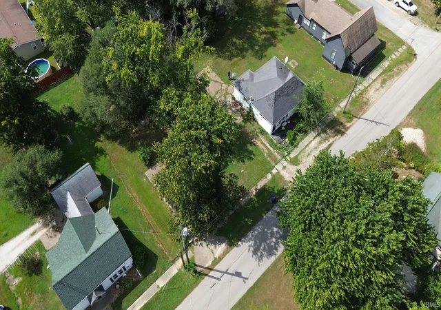 Photo 2 of Manufactured home for sale at 1332 Oak St, Bridgeport, IL 62417 | MLS# 202635528 | Listing updated on 2026-10-14