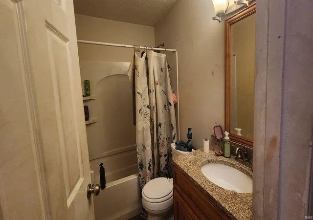 Photo 12 of Manufactured home for sale at 101 Norfolk Dr, Alexandria, IN 46001 | MLS# 202635532 | Listing updated on 2026-08-31