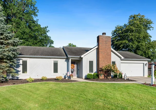 Photo 3 of Sale Pending at 8027 Pepperwood Ct, Fort Wayne, IN 46818 | MLS# 202635541 | Listing updated on 2026-09-01