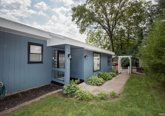 Photo 4 of Manufactured home for sale at 1721 N Francis St, Monticello, IN 47960 | MLS# 202635550 | Listing updated on 2026-08-29