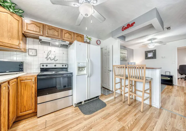 Photo 4 of Sale Pending at 106 W Medcalf St, Dale, IN 47523 | MLS# 202635568 | Listing updated on 2026-08-31