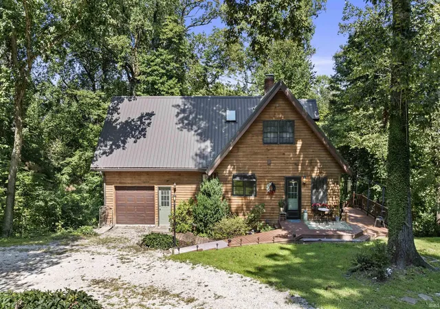 Photo 3 of Manufactured home for sale at 895 W Oakwood Ln, Paoli, IN 47454 | MLS# 202635571 | Listing updated on 2026-09-14