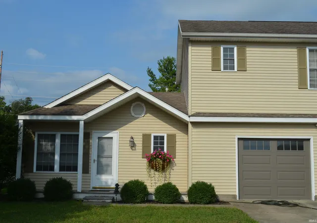 Photo 2 of Manufactured home for sale at 1411 S Harkless Dr, Syracuse, IN 46567 | MLS# 202635576 | Listing updated on 2026-09-25