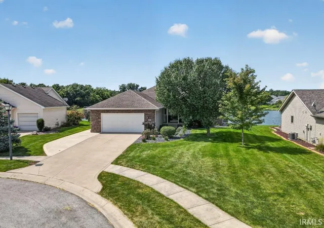 Photo 2 of Sale Pending at 825 Windpoint Ct, Fort Wayne, IN 46818 | MLS# 202635577 | Listing updated on 2026-08-30