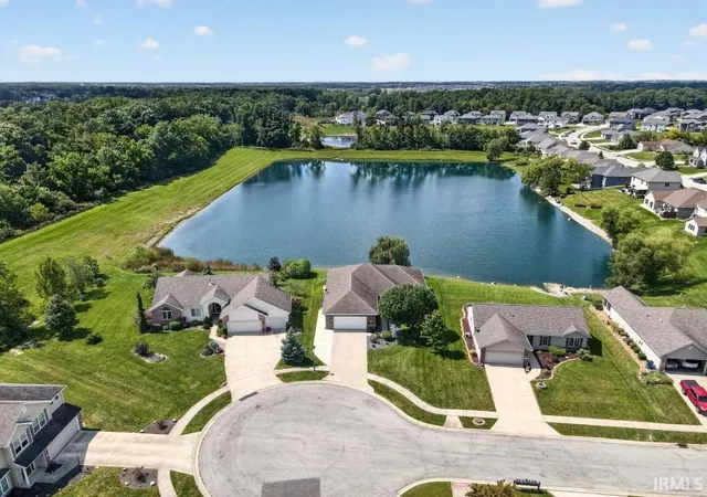 Photo 3 of Sale Pending at 825 Windpoint Ct, Fort Wayne, IN 46818 | MLS# 202635577 | Listing updated on 2026-08-30