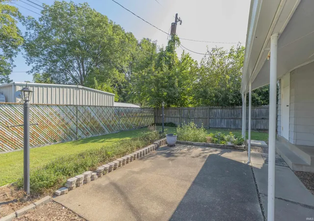 Photo 22 of Sale Pending at 2008 Sweetser Ave, Evansville, IN 47714 | MLS# 202635578 | Listing updated on 2026-08-31