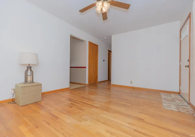 Photo 4 of Manufactured On Land at 2008 Sweetser Ave, Evansville, IN 47714 | MLS# 202635578 | | Sold on 2026-09-15