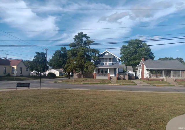 Photo 2 of Manufactured home for sale at 1502 Main St, Vincennes, IN 47591 | MLS# 202635581 | Listing updated on 2026-08-31
