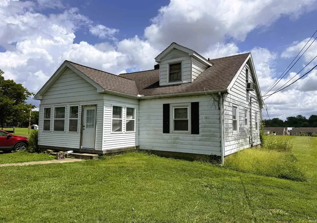 Photo 2 of Manufactured home for sale at 3017 Mesker Park Dr, Evansville, IN 47720 | MLS# 202635585 | Listing updated on 2026-08-30