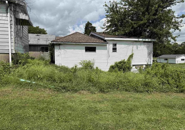 Photo 4 of Manufactured home for sale at 3017 Mesker Park Dr, Evansville, IN 47720 | MLS# 202635585 | Listing updated on 2026-08-30