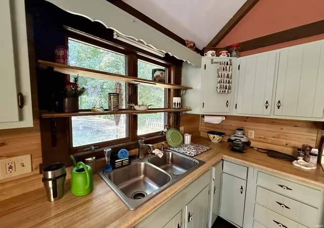 Photo 3 of Manufactured home for sale at 1349 Bellgrade Ave, Loogootee, IN 47553 | MLS# 202635595 | Listing updated on 2026-08-29