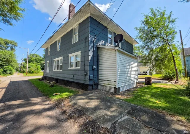 Photo 37 of Manufactured home for sale at 613 9th St, Elkhart, IN 46516 | MLS# 202635601 | Listing updated on 2026-09-04