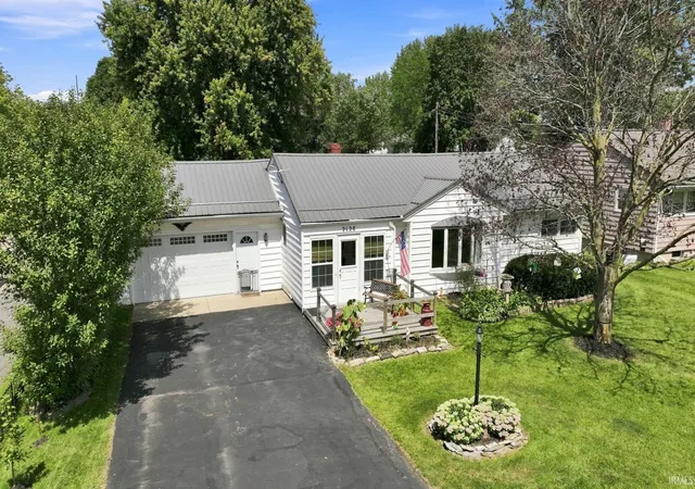 Photo 1 of Manufactured home for sale at 2120 Broadmoor Ave, Fort Wayne, IN 46818 | MLS# 202635612 | Listing updated on 2026-10-05