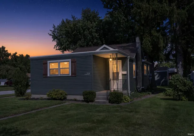 Photo 2 of Sale Pending at 214 Virginia St, Mishawaka, IN 46544 | MLS# 202635614 | Listing updated on 2026-09-17