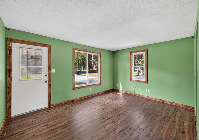 Photo 3 of Sale Pending at 20673 Roycroft Dr, South Bend, IN 46614 | MLS# 202635616 | Listing updated on 2026-09-01
