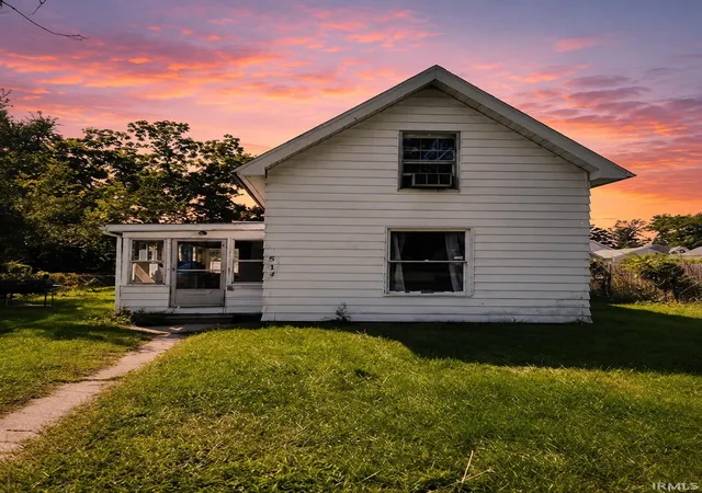 Photo 1 of Manufactured home for sale at 807 Allen St, South Bend, IN 46616 | MLS# 202635617 | Listing updated on 2026-08-29