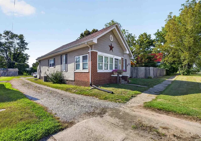 Photo 3 of Sale Pending at 316 N Canal St, Worthington, IN 47471 | MLS# 202635622 | Listing updated on 2026-09-05