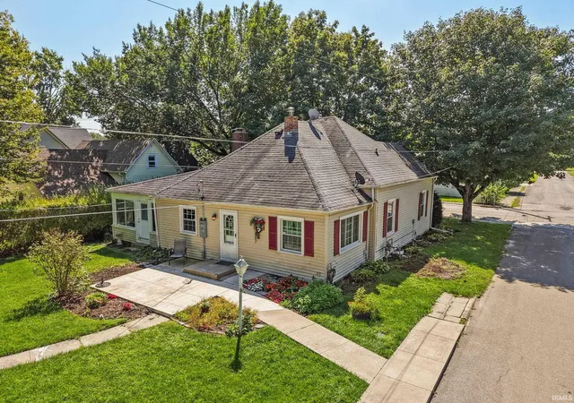 Photo 2 of Sale Pending at 200 E Elm St, Gaston, IN 47342 | MLS# 202635626 | Listing updated on 2026-09-02