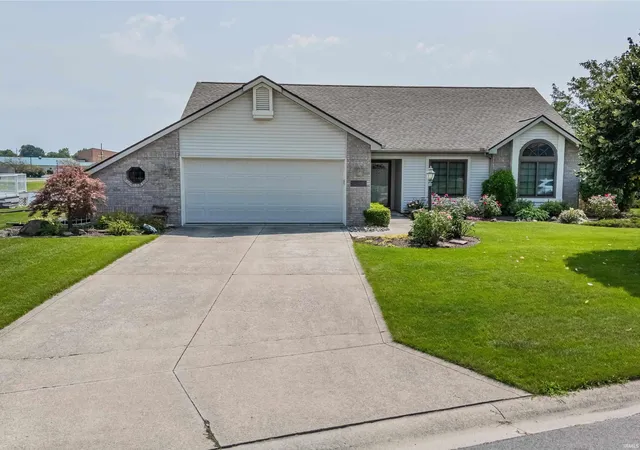 Photo 1 of Manufactured home for sale at 10403 Unita Dr, Fort Wayne, IN 46804 | MLS# 202635650 | Listing updated on 2026-10-05