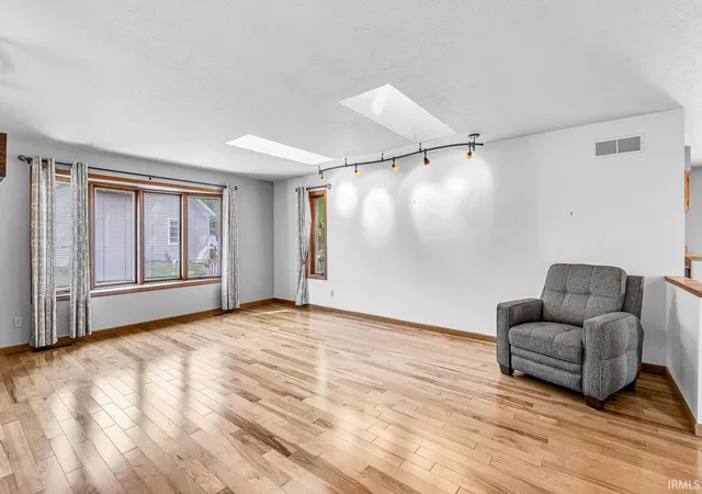 Photo 4 of Manufactured home for sale at 22616 Lake Shore Dr, Elkhart, IN 46514 | MLS# 202635654 | Listing updated on 2026-09-14