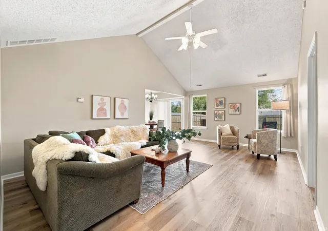 Photo 3 of Sale Pending at 3218 Limerick Pl, Fort Wayne, IN 46818 | MLS# 202635655 | Listing updated on 2026-09-02