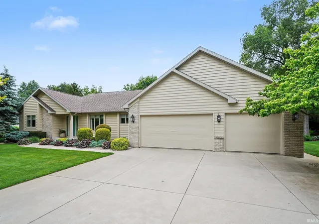 Photo 3 of Manufactured home for sale at 2340 S Clover Dr, Warsaw, IN 46580 | MLS# 202635656 | Listing updated on 2026-09-15