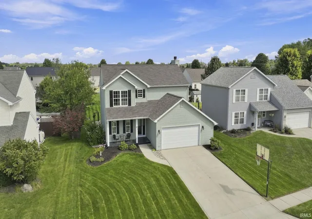 Photo 3 of Sale Pending at 824 Ravenwillow Dr, Huntertown, IN 46748 | MLS# 202635661 | Listing updated on 2026-09-19