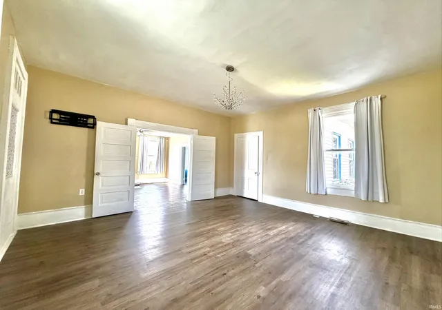 Photo 3 of Sale Pending at 409 E Second St, Mount Vernon, IN 47620 | MLS# 202635665 | Listing updated on 2026-09-23