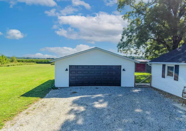 Photo 3 of Manufactured home for sale at 4295 S 600 W Rd, Huntington, IN 46750 | MLS# 202635667 | Listing updated on 2026-10-06