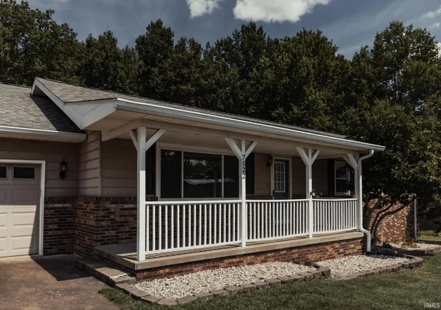 Photo 2 of Manufactured home for sale at 7522 Edgedale Dr, Newburgh, IN 47630 | MLS# 202635669 | Listing updated on 2026-09-04
