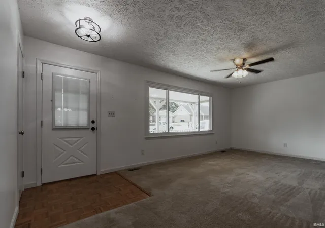 Photo 4 of Manufactured home for sale at 7522 Edgedale Dr, Newburgh, IN 47630 | MLS# 202635669 | Listing updated on 2026-09-04