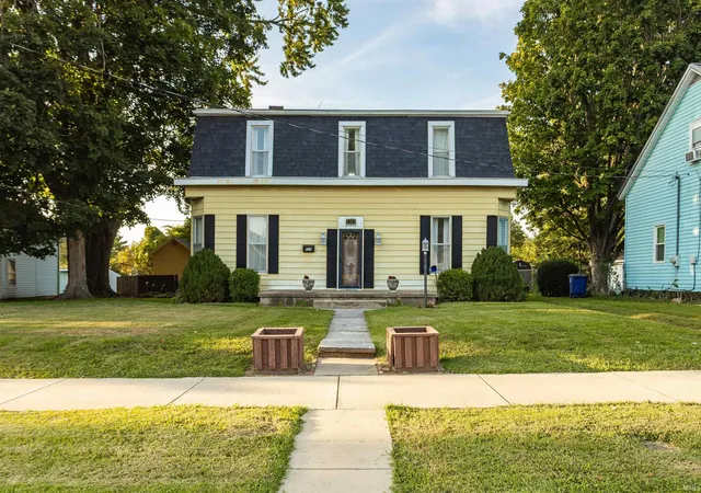 Photo 1 of Sale Pending at 520 W Emerson St, Princeton, IN 47670 | MLS# 202635676 | Listing updated on 2026-09-05