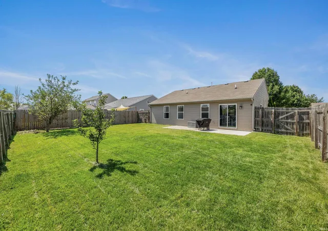 Photo 2 of Sale Pending at 3717 Fieldstone Chase, New Haven, IN 46774 | MLS# 202635683 | Listing updated on 2026-09-22