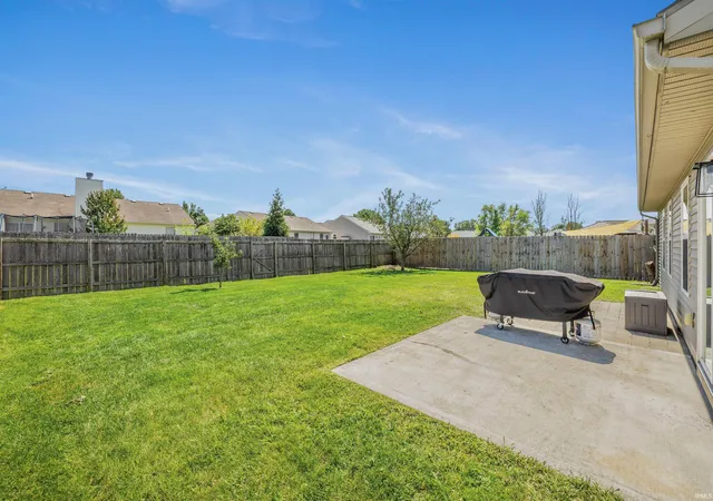 Photo 3 of Sale Pending at 3717 Fieldstone Chase, New Haven, IN 46774 | MLS# 202635683 | Listing updated on 2026-09-22