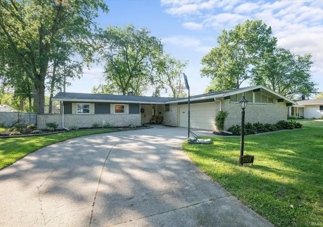 Photo 1 of Sale Pending at 3315 Chancellor Dr, Fort Wayne, IN 46815 | MLS# 202635686 | Listing updated on 2026-08-31